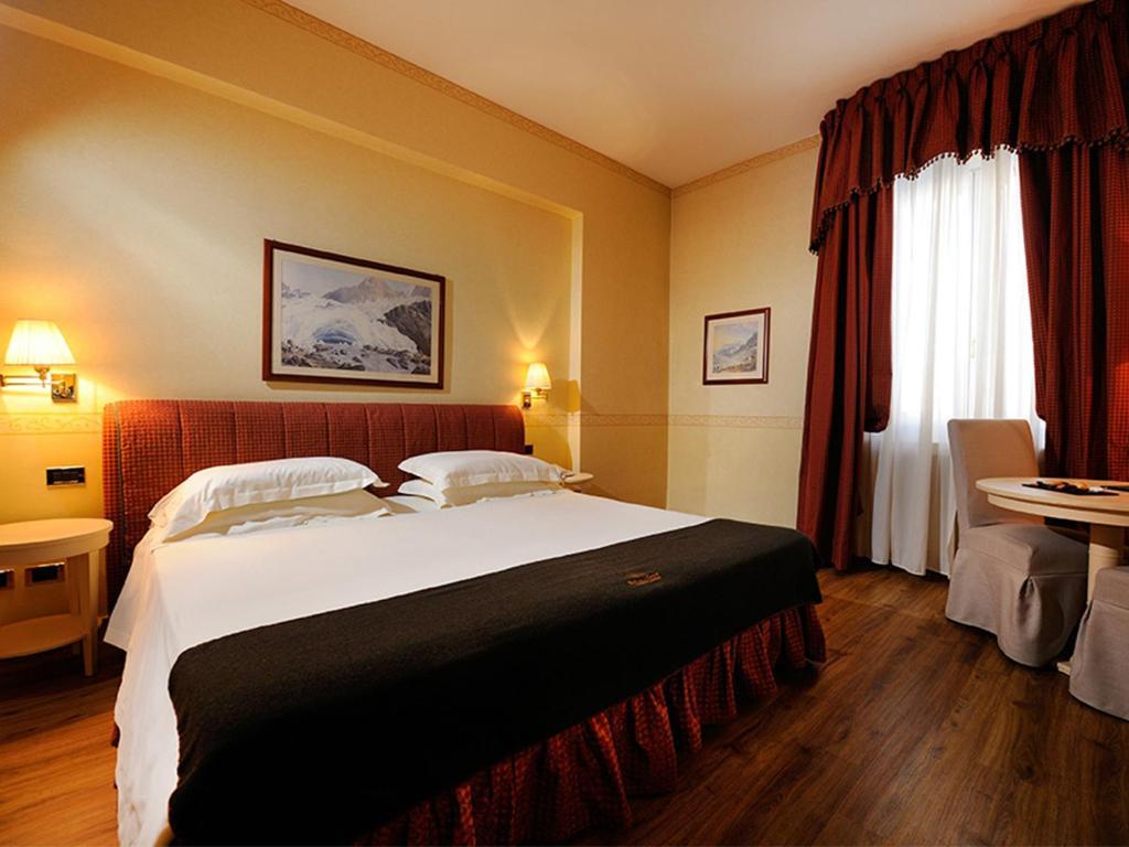 Grand Hotel Royal E Golf Courmayeur Kültér fotó