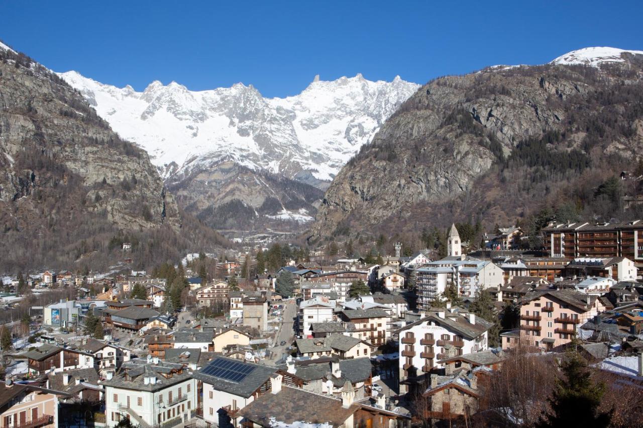 Grand Hotel Royal E Golf Courmayeur Kültér fotó